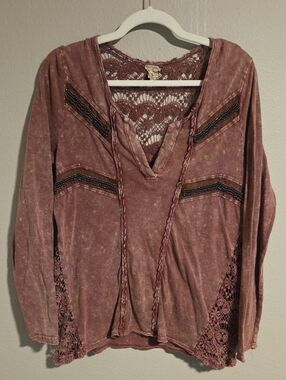 Gimmicks by BKE Free People Style Boho Acid Wash Beaded Lace Top M